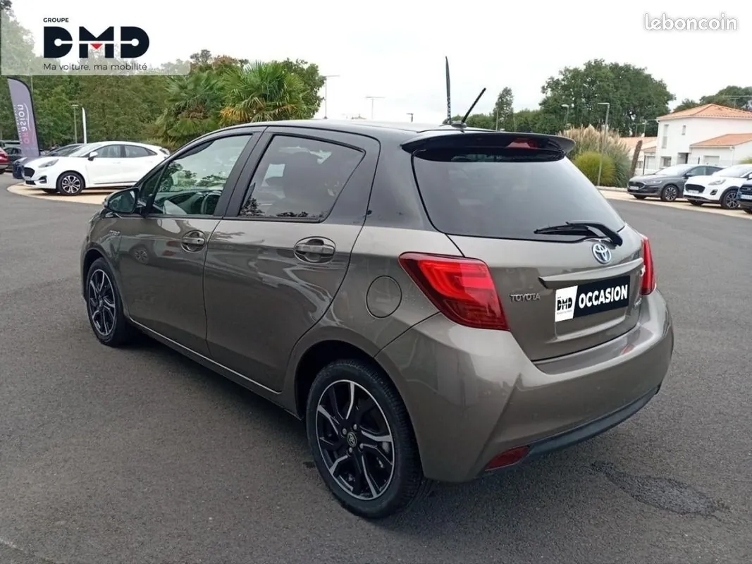 Toyota Yaris 2017 photo 3