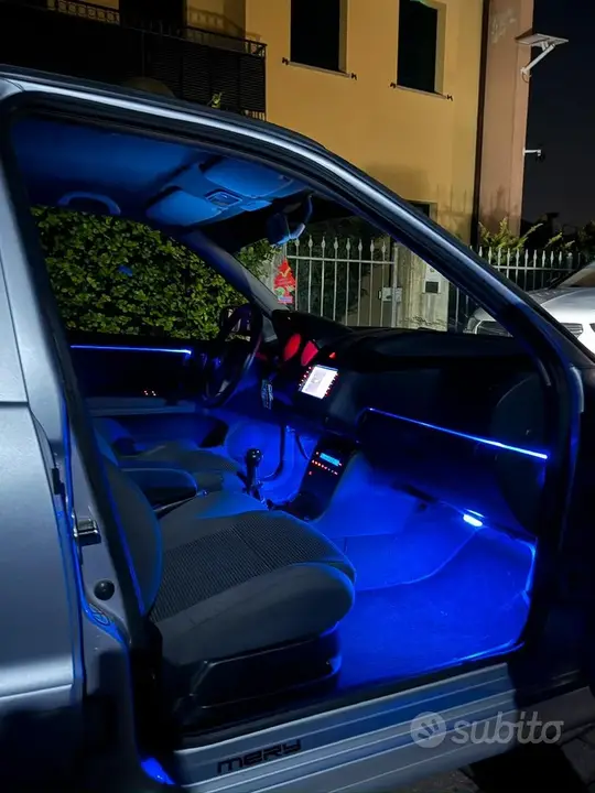 Volkswagen Polo 2000 photo 2