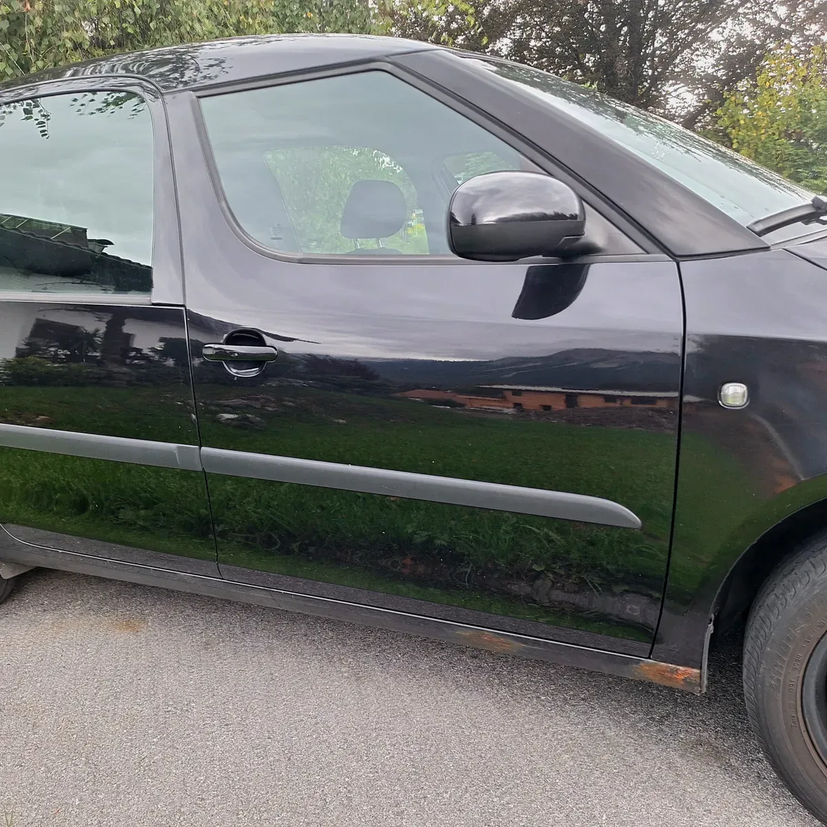 Skoda Roomster 2011 photo 3