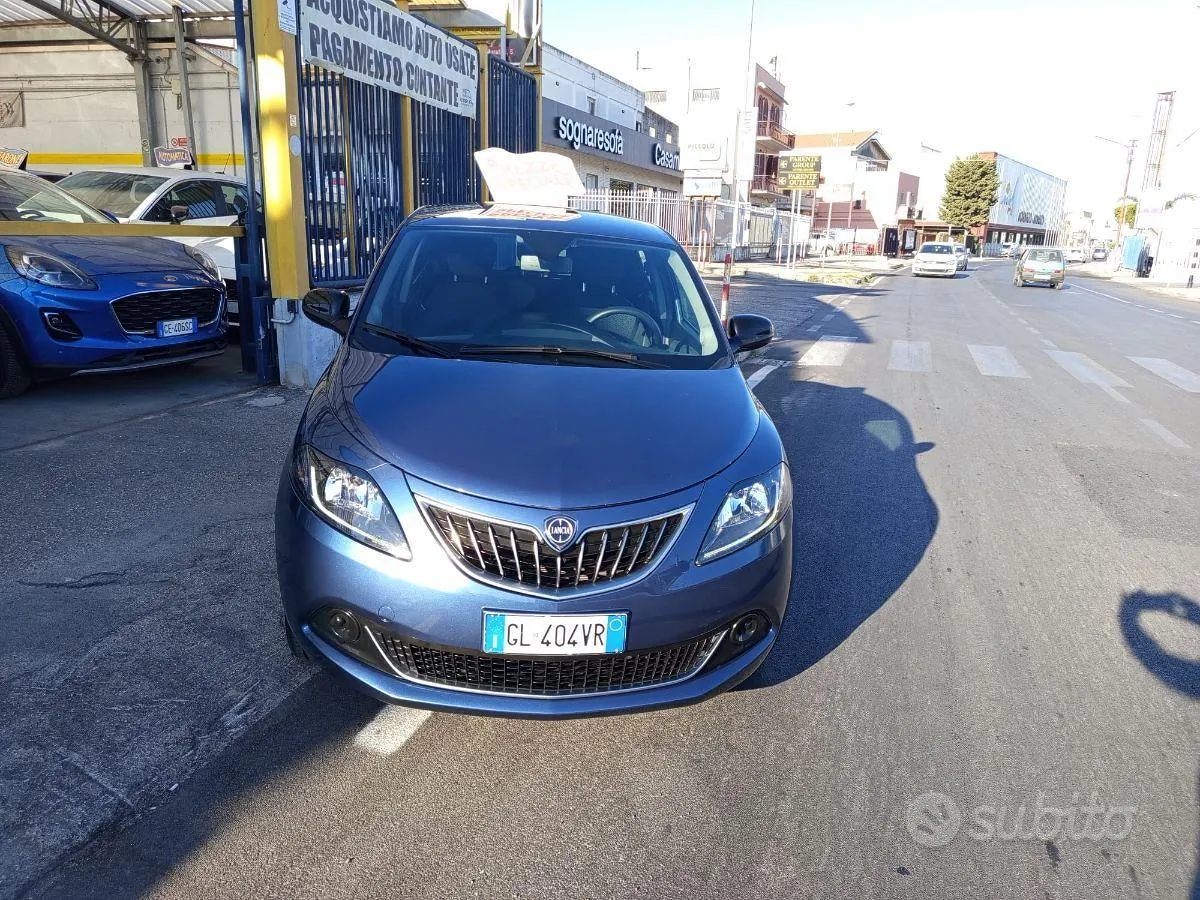 Lancia Ypsilon 2022 photo 2