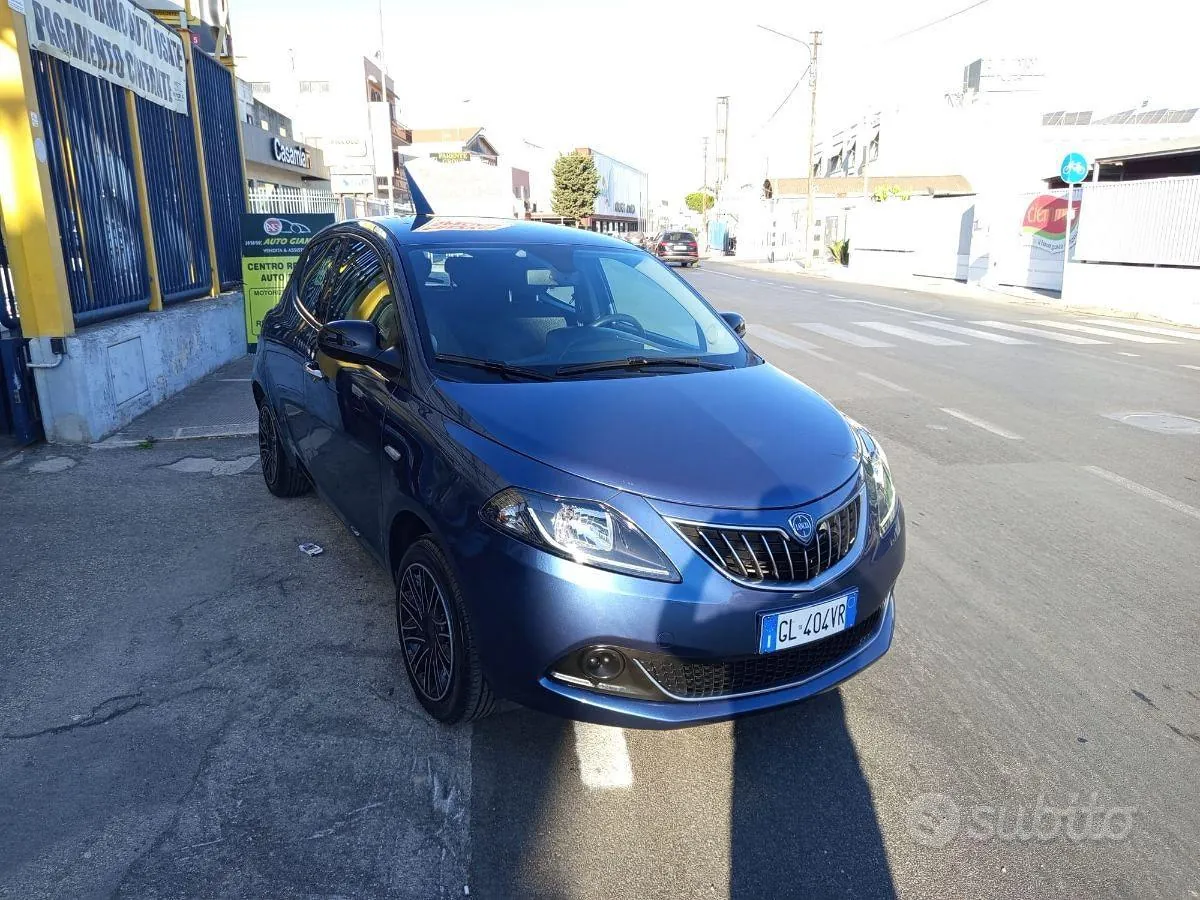Lancia Ypsilon 2022 photo 3