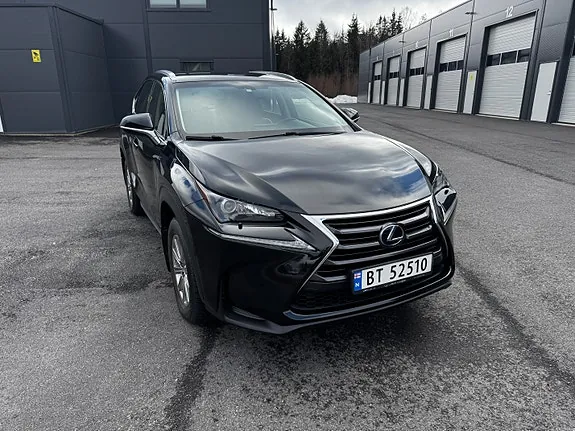 Lexus Nx300H 2016 photo 3