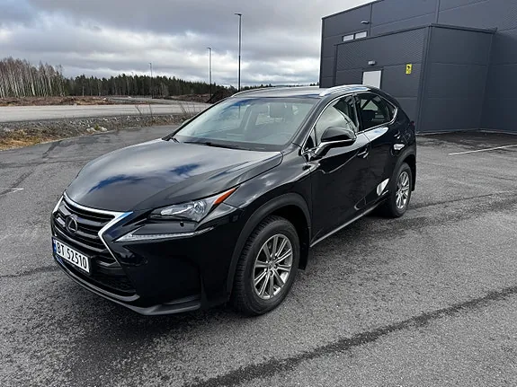 Lexus Nx300H 2016 photo 4
