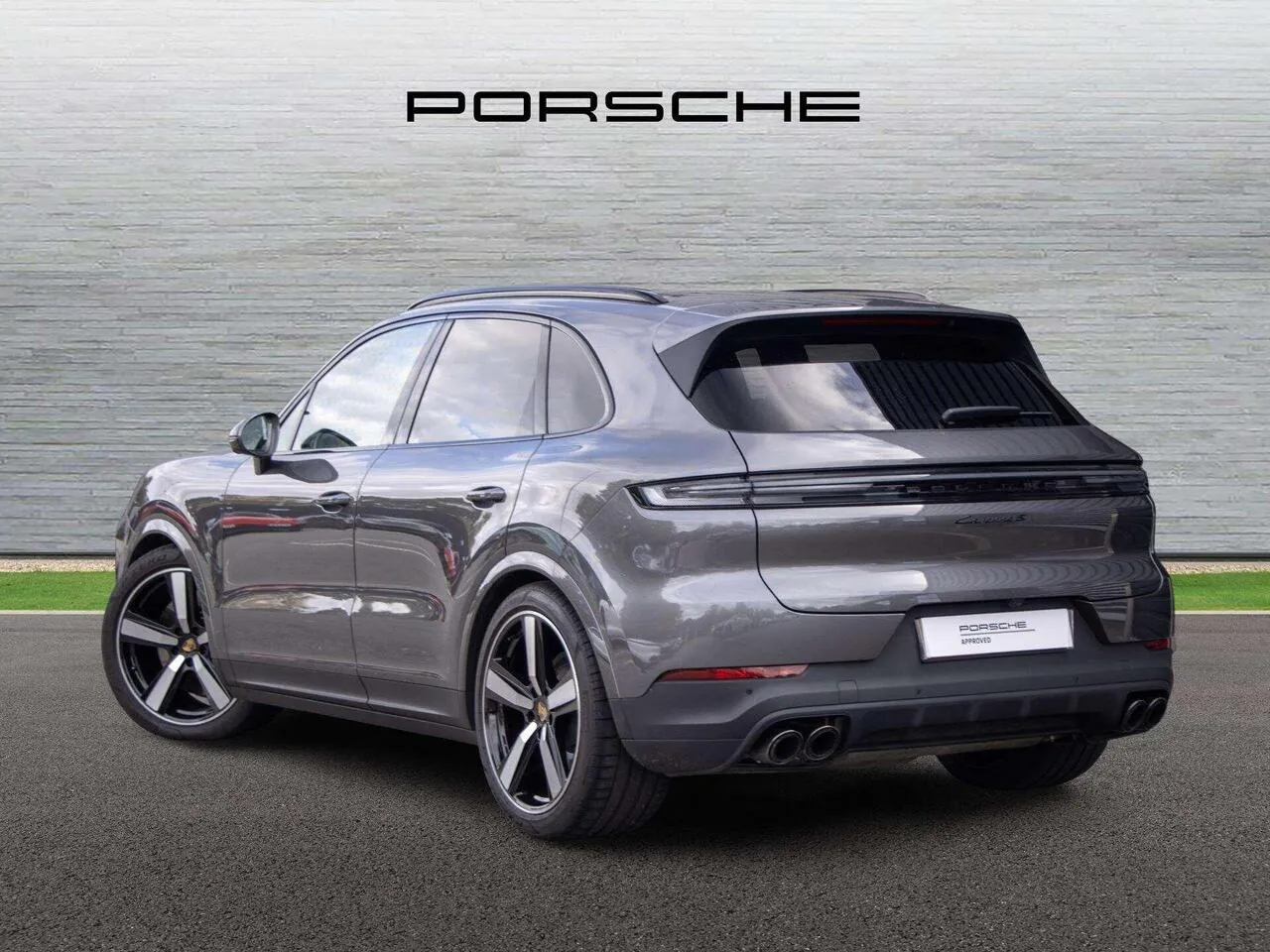 Porsche Cayenne 2025 photo 2