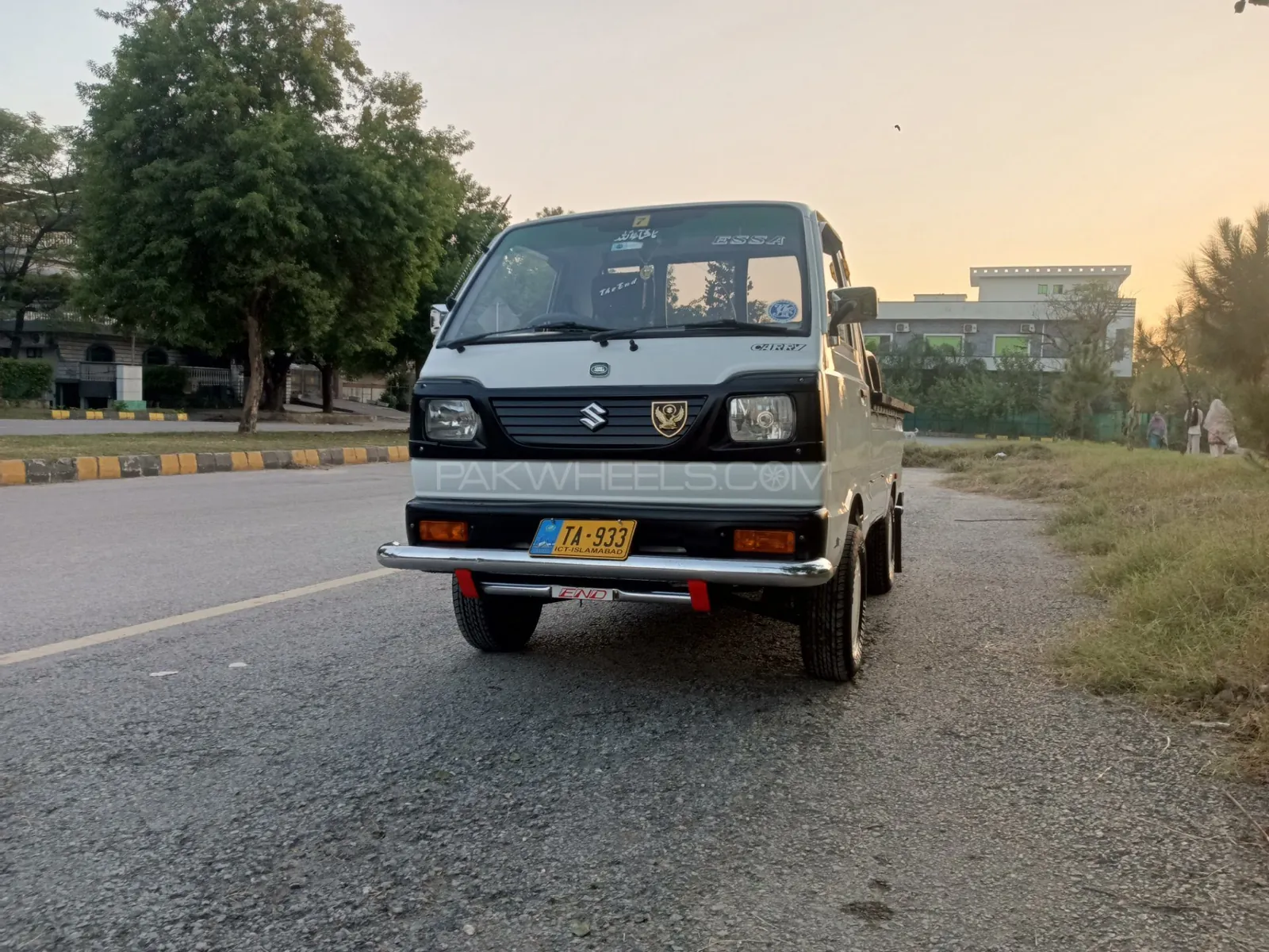 Suzuki Ravi