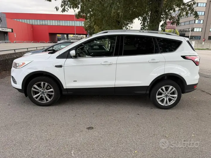 Ford Kuga 2017 photo 2