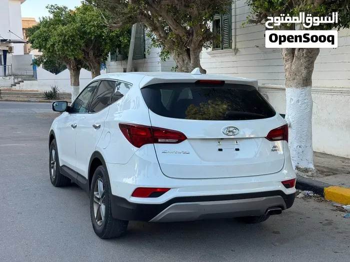 Hyundai Santa Fe 2017 photo 4