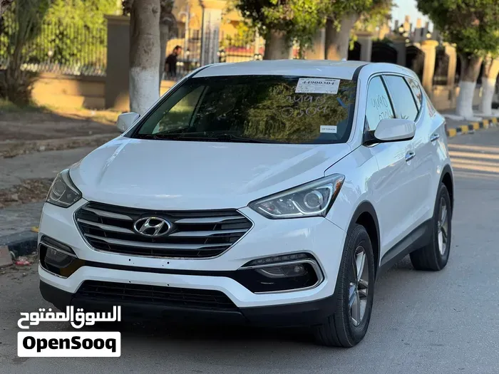 Hyundai Santa Fe 2017 photo 2