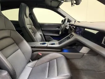 Porsche Taycan 2021 photo 2