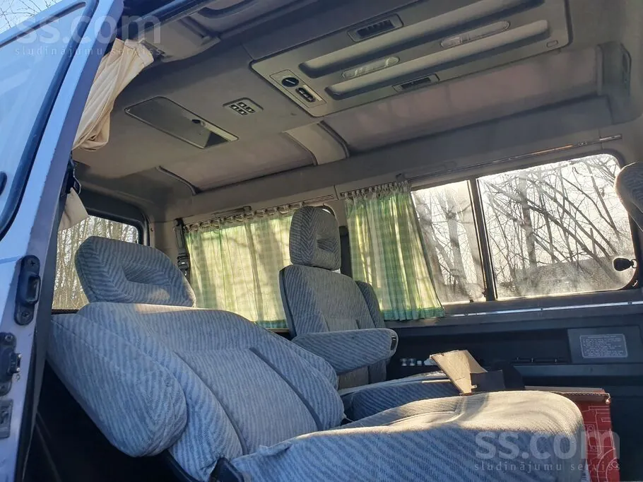 Mitsubishi L300 2006 photo 3