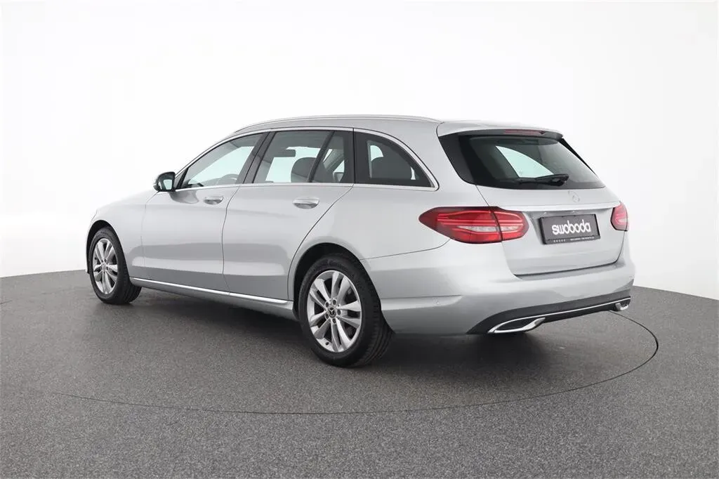 Mercedes-Benz C-Class 2018 photo 3