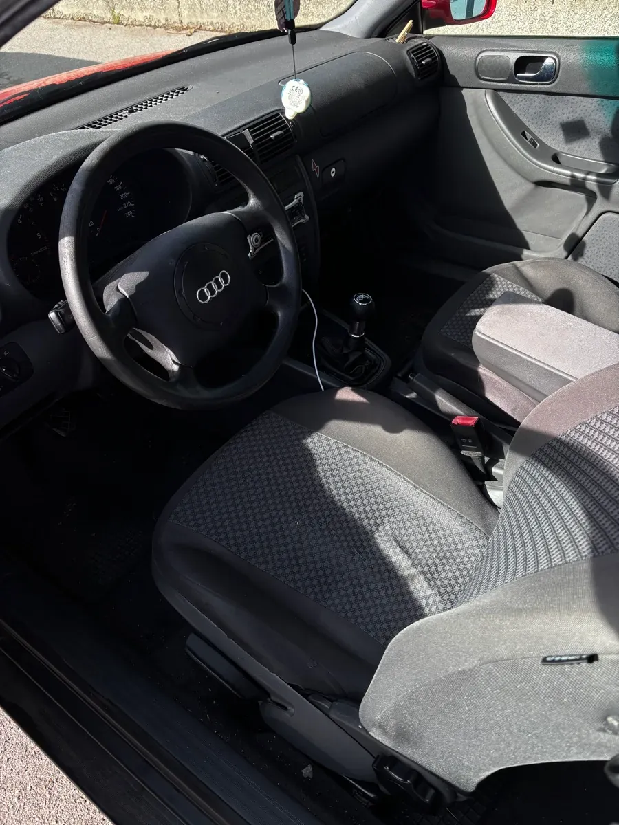 Audi A3 1997 photo 3