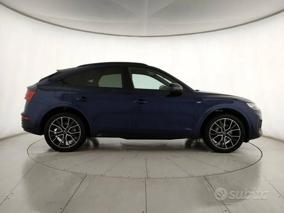 Audi Q5 2022 photo 2
