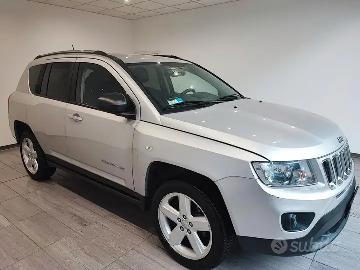 Jeep Compass 2012 photo 3
