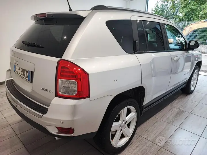 Jeep Compass 2012 photo 5