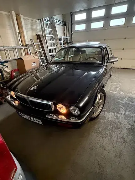Jaguar Xj8 2002 photo 2