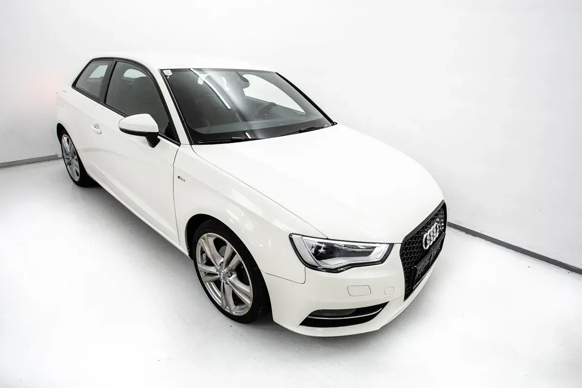 Audi A3 2013 photo 2