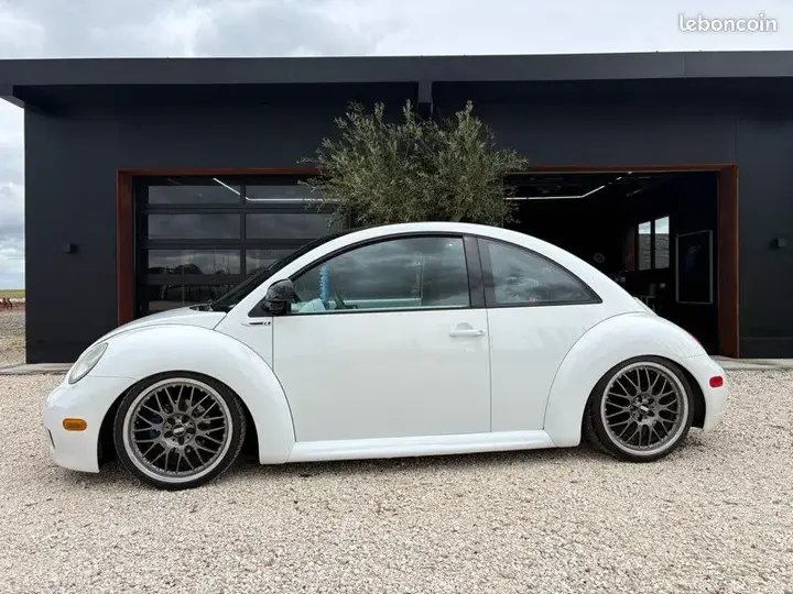 Volkswagen New Beetle