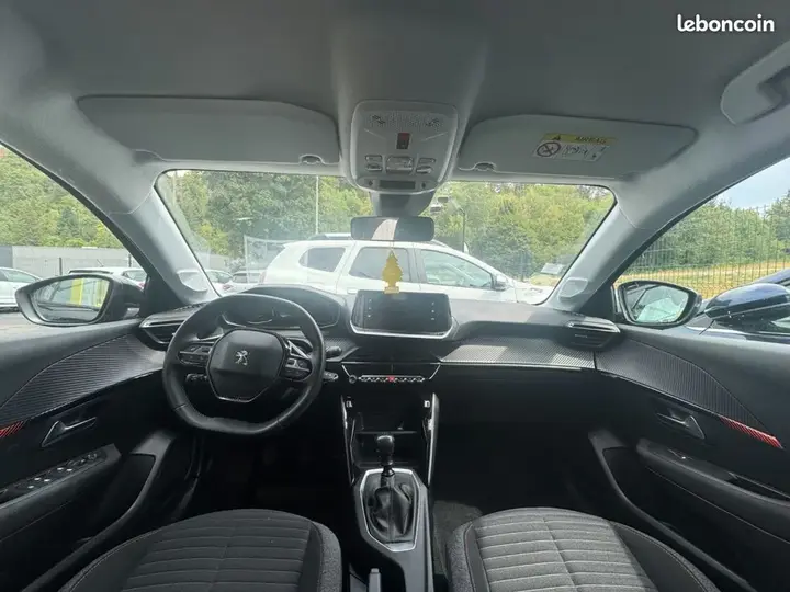 Peugeot 208 2022 photo 5