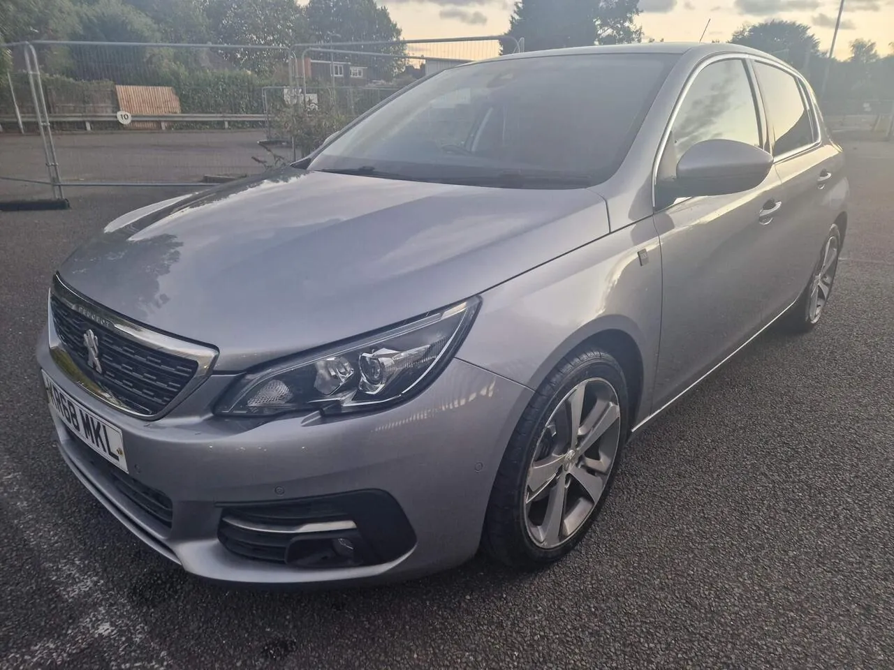Peugeot 308 2019 photo 3