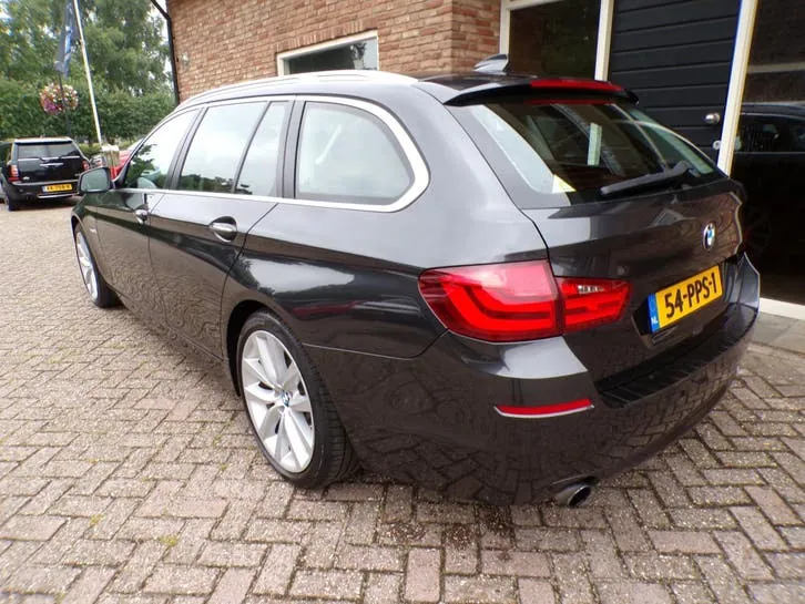 BMW 5-Serie 2011 photo 3