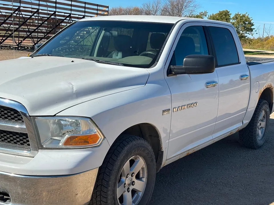 Dodge Ram 1500 2012 photo 2