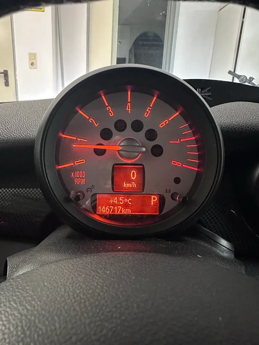 Mini Cabrio 2011 photo 3