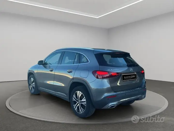 Mercedes-Benz Gla 2023 photo 5