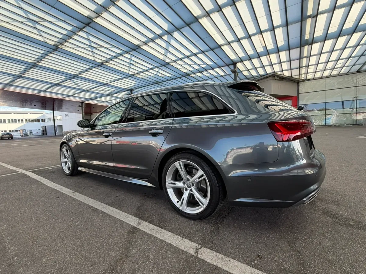 Audi A6 2015 photo 2
