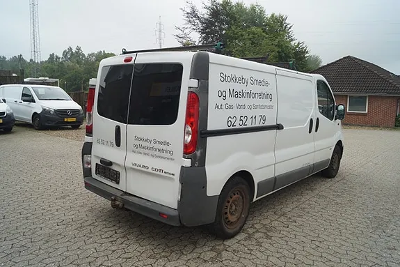 Opel Vivaro 2012 photo 5