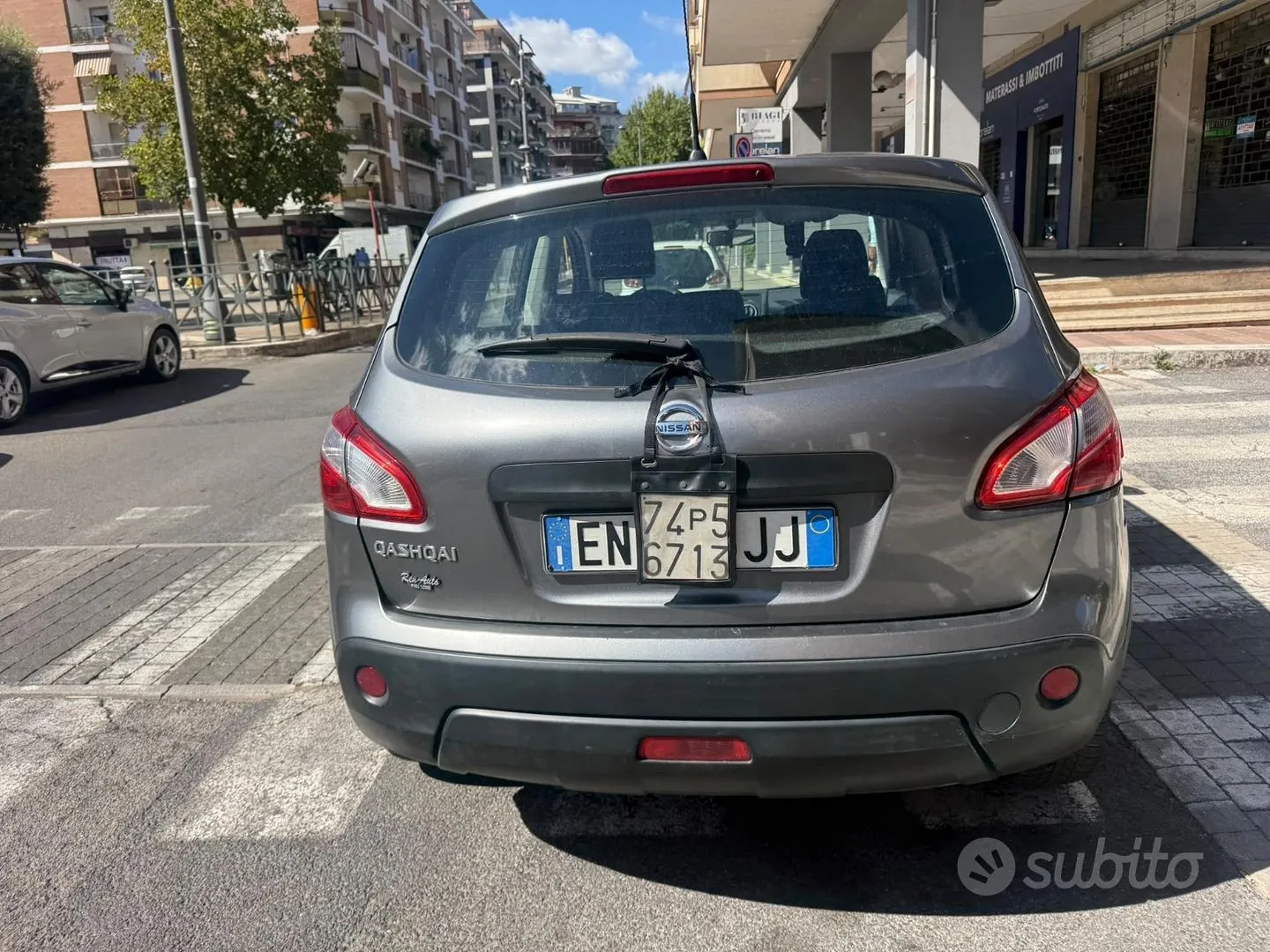 Nissan Qashqai 2012 photo 4