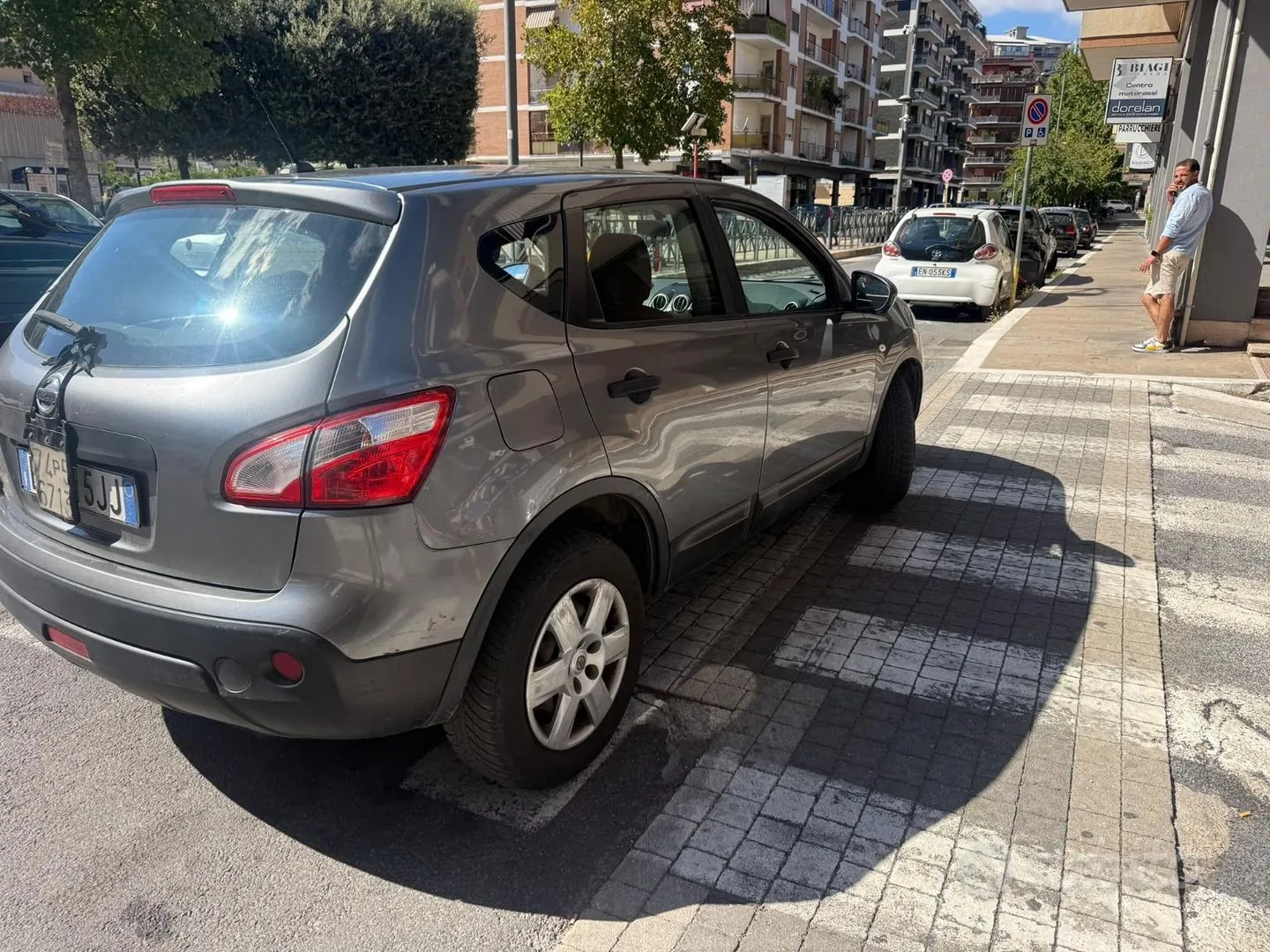 Nissan Qashqai 2012 photo 5