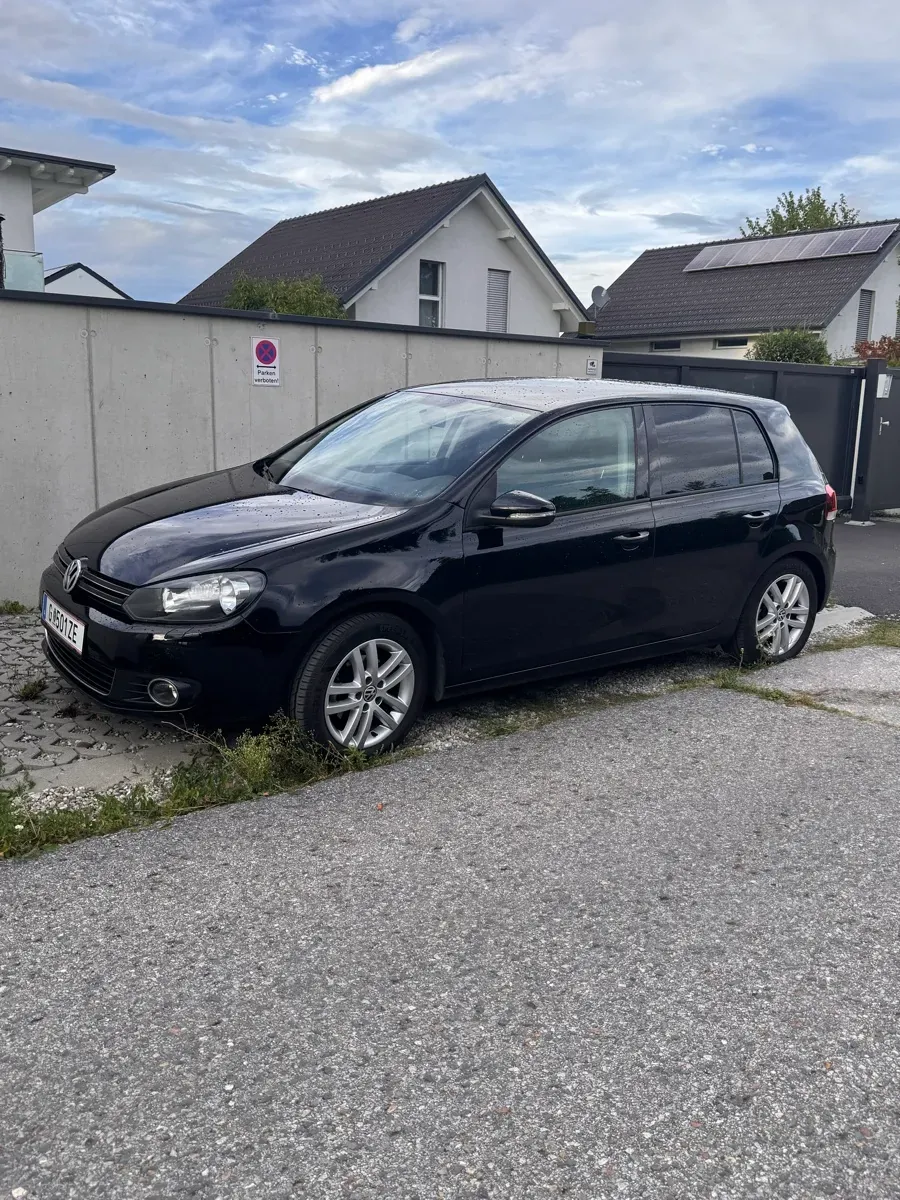 Volkswagen Golf 2010 photo 3