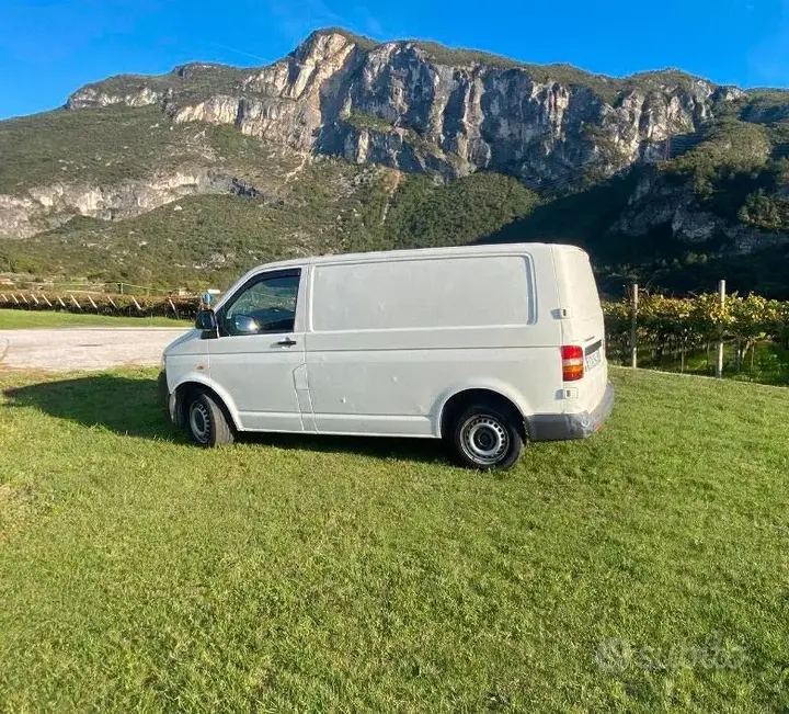 Volkswagen Transporter 2007 photo 5