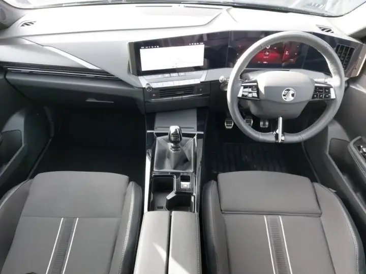 Vauxhall Astra 2023 photo 3