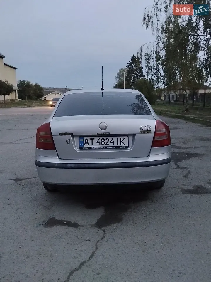 Skoda Octavia 2008 photo 3