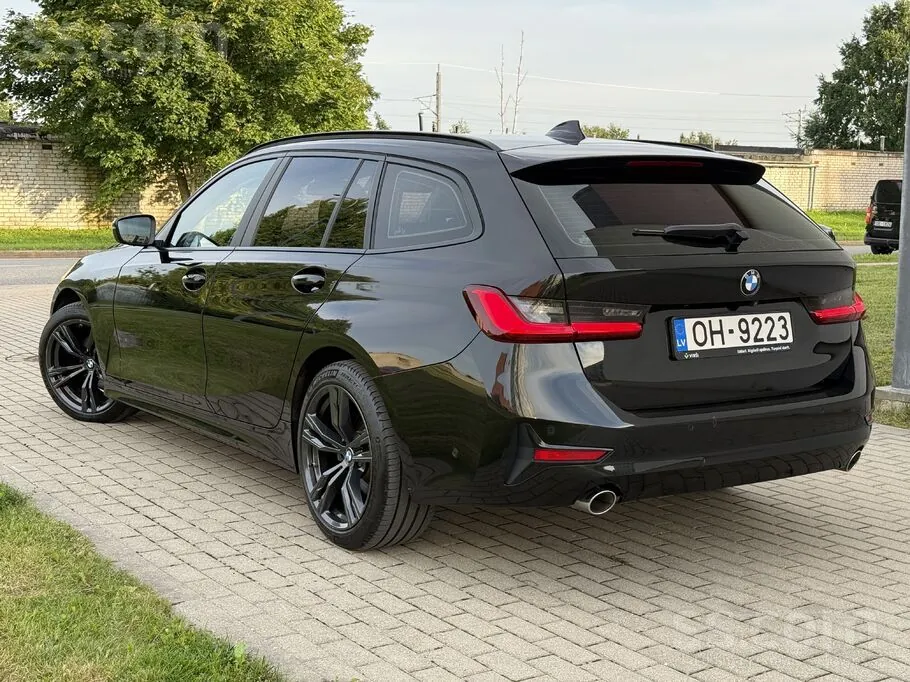 BMW 3 Series 2021 photo 3