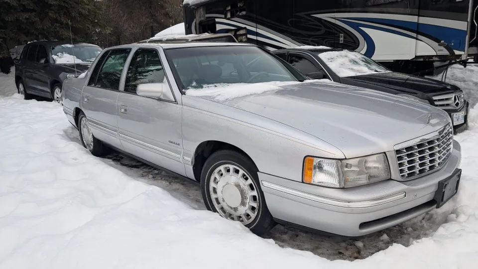 Cadillac Deville 1999 photo 2