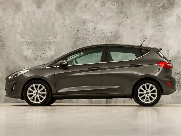 Ford Fiesta 2018 photo 2
