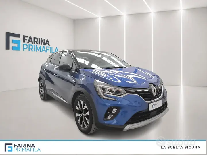 Renault Captur 2023 photo 2