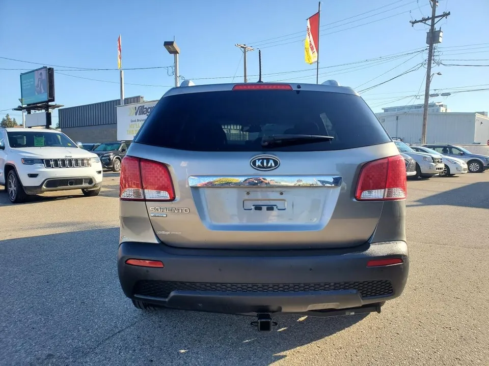 Kia Sorento 2012 photo 4