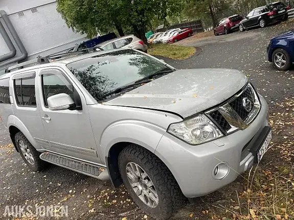 Nissan Pathfinder 2013 photo 3