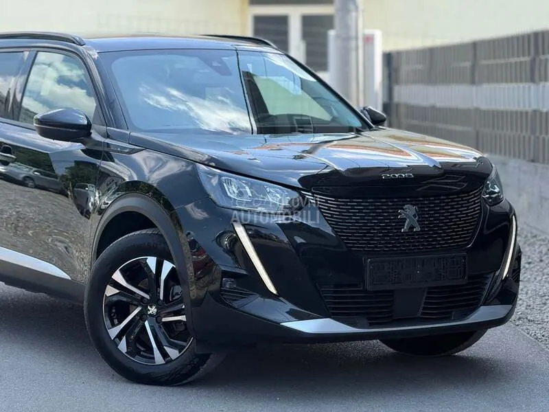 Peugeot 2008 2021 photo 3