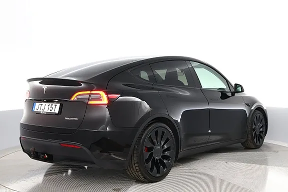 Tesla Model Y 2023 photo 5