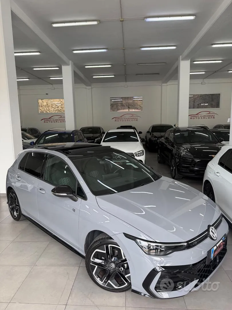 Volkswagen Golf 2025 photo 2