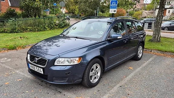 Volvo V50 2009 photo 2