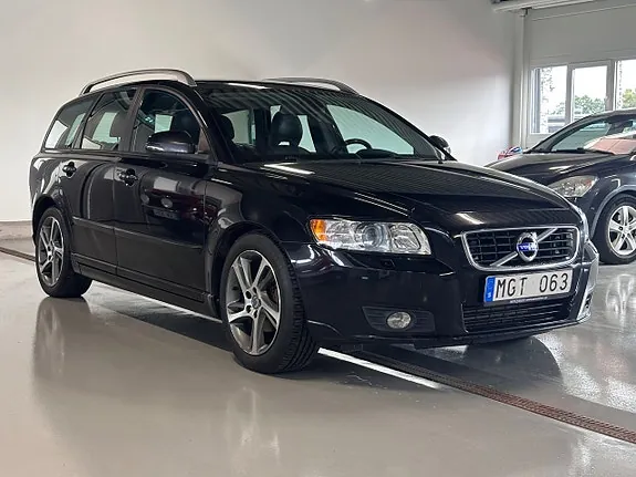 Volvo V50 2012 photo 2