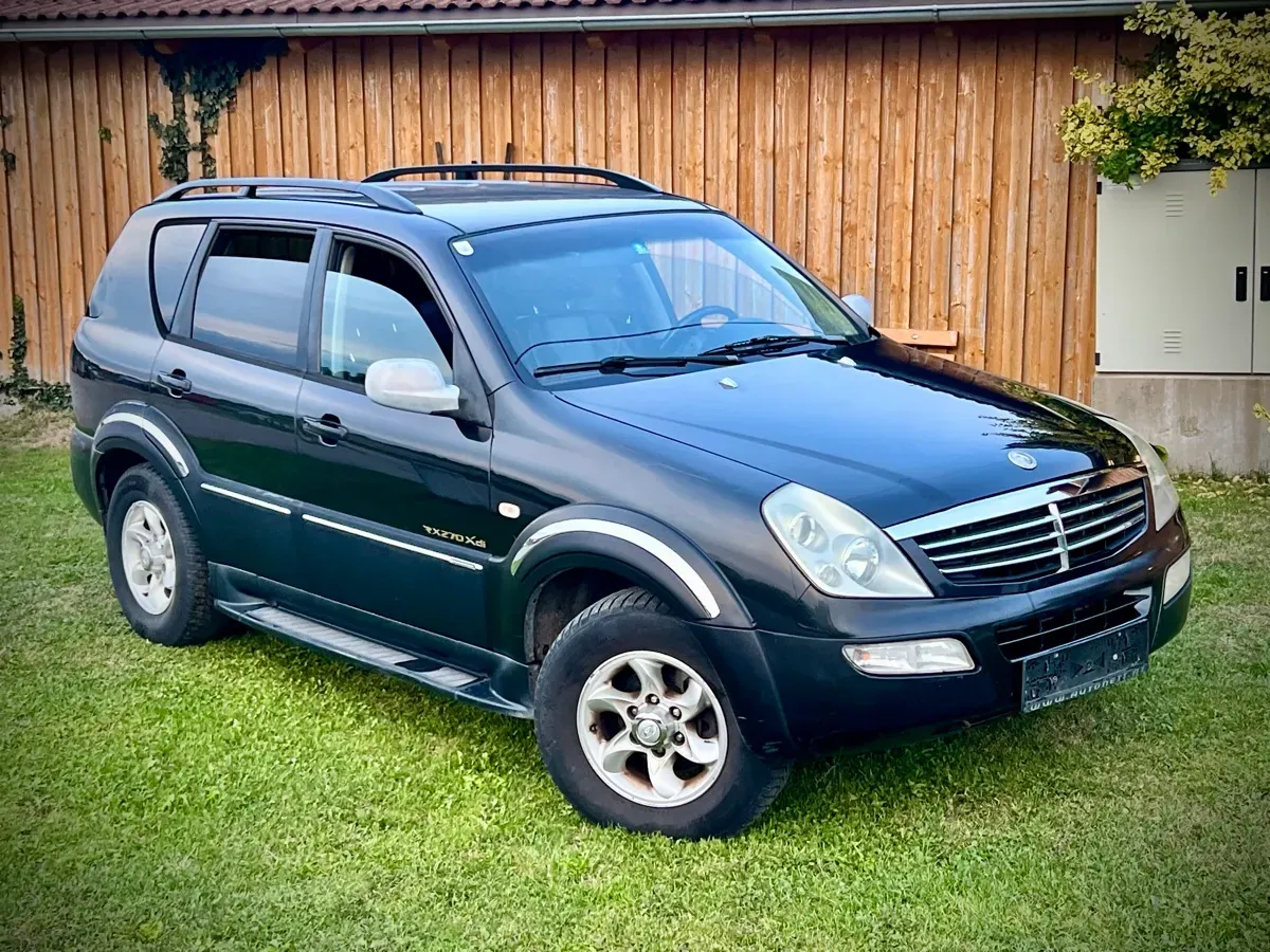 KG Mobility Rexton