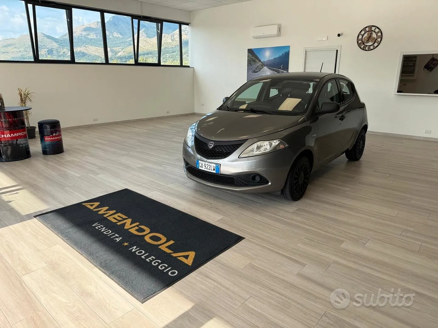 Lancia Ypsilon