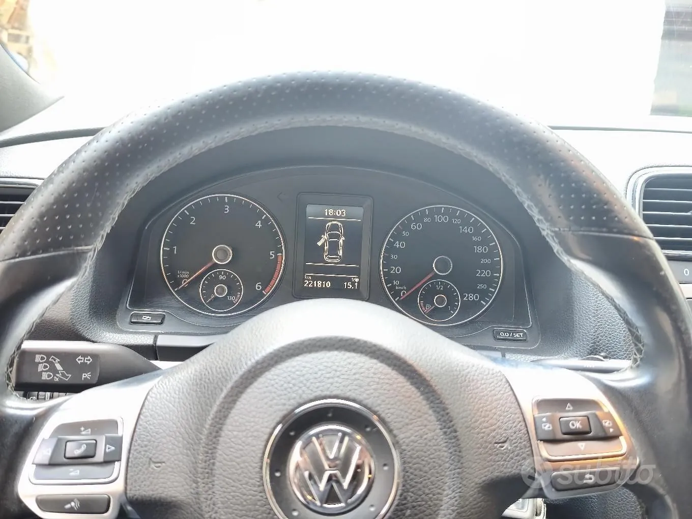 Volkswagen Scirocco 2010 photo 5